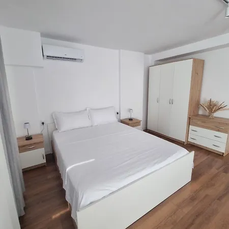 Amna's In Tirana-self Check-in شقة تيرانا