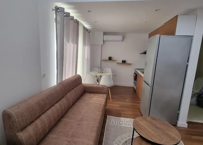 Amna'S Apartment In Tirana-Self Check-In 公寓 *